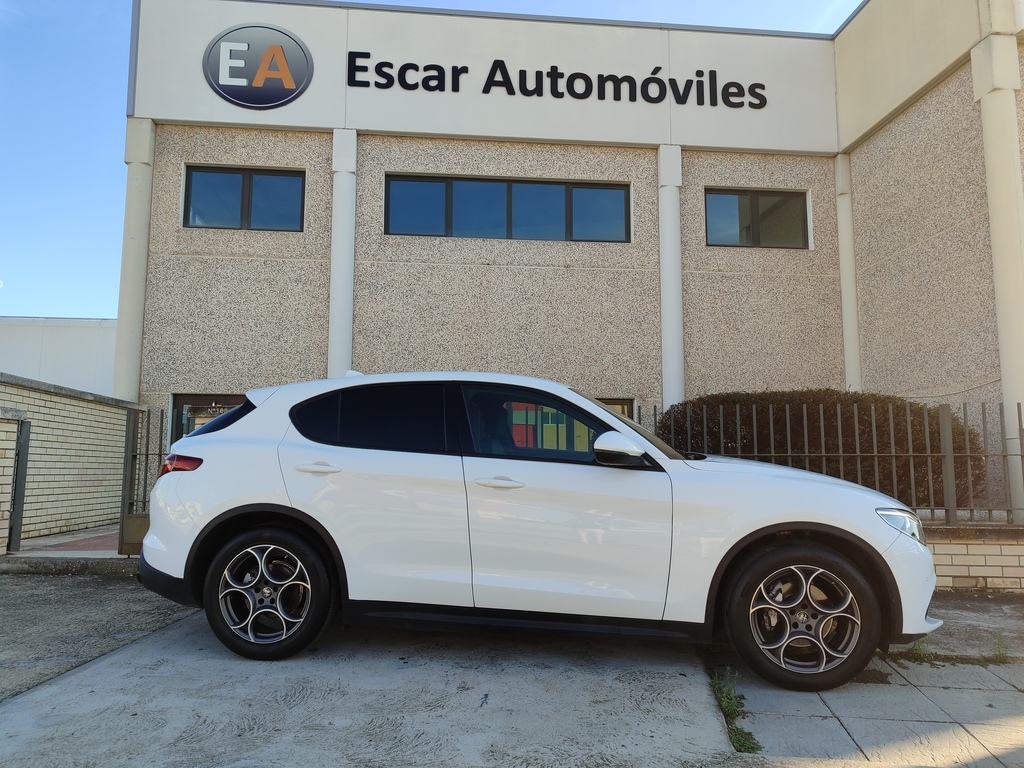 ALFA ROMEO Stelvio 2.2 Diesel SPRINT RWD