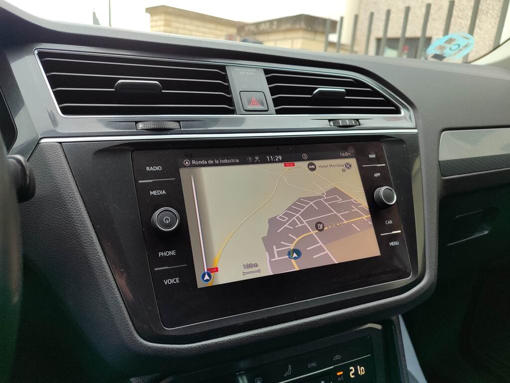 VOLKSWAGEN Tiguan Life 2.0 TDI DSG