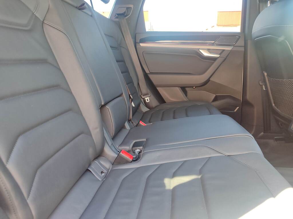 VOLKSWAGEN Touareg Prem Eleg 3.0 V6 TDI Tip 4M