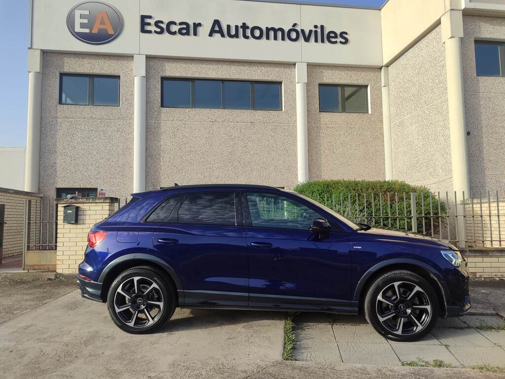 AUDI Q3 45 TFSI e S tronic Black Line