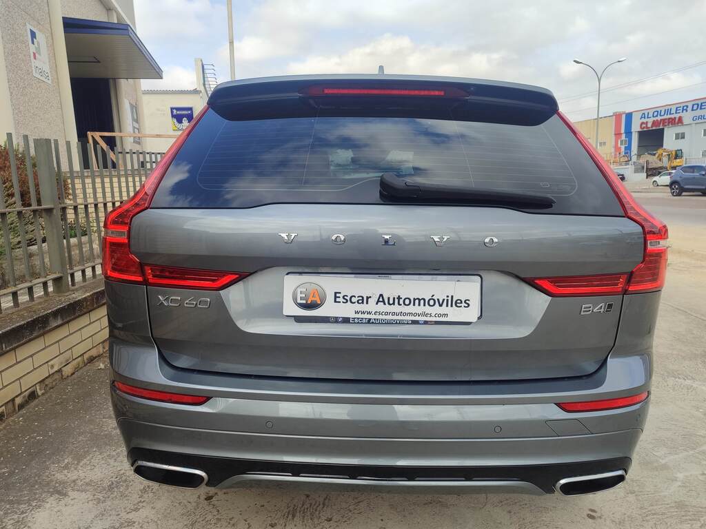 VOLVO XC60 2.0 B4 D AWD RDesign Auto
