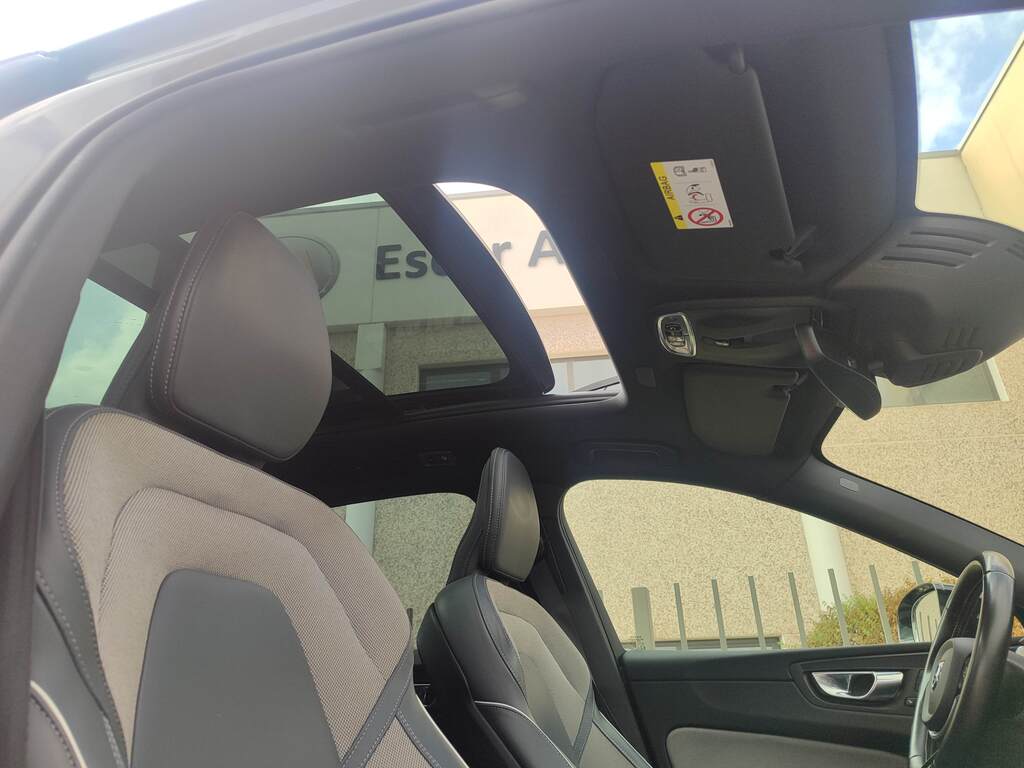 VOLVO XC60 2.0 B4 D AWD RDesign Auto