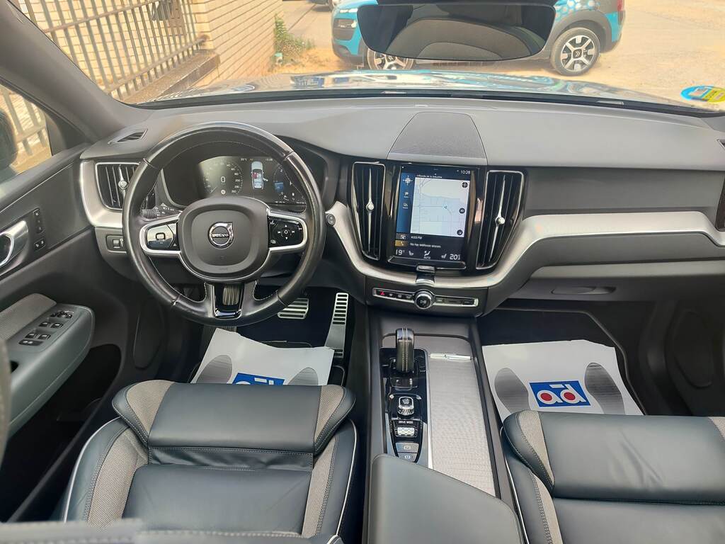 VOLVO XC60 2.0 B4 D AWD RDesign Auto