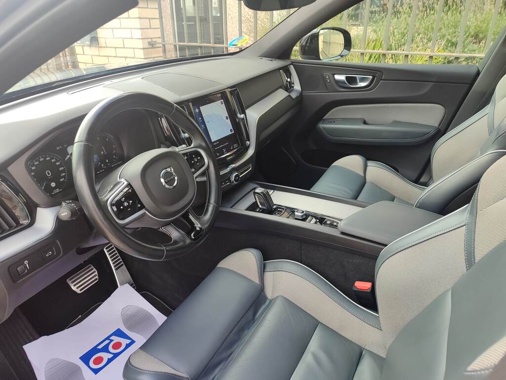 VOLVO XC60 2.0 B4 D AWD RDesign Auto