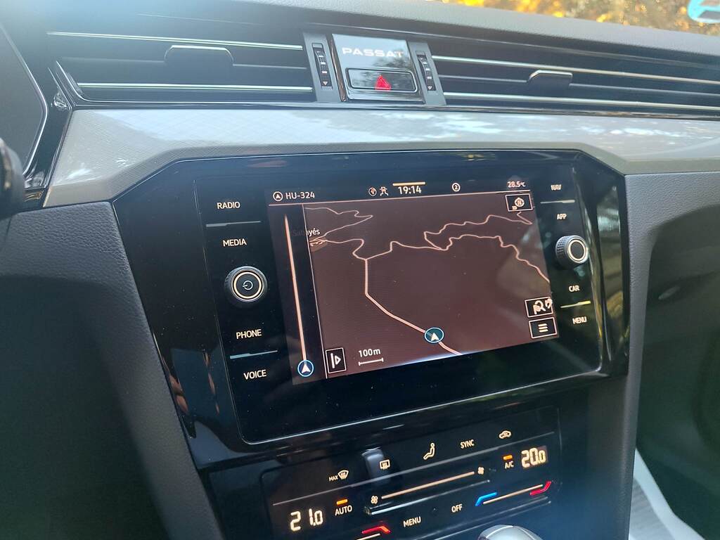 VOLKSWAGEN Passat Variant Executive 1.5 TSI DSG