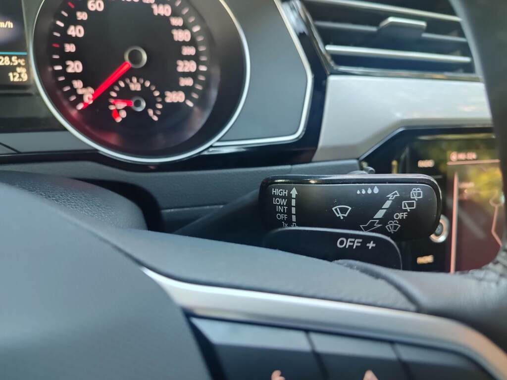 VOLKSWAGEN Passat Variant Executive 1.5 TSI DSG