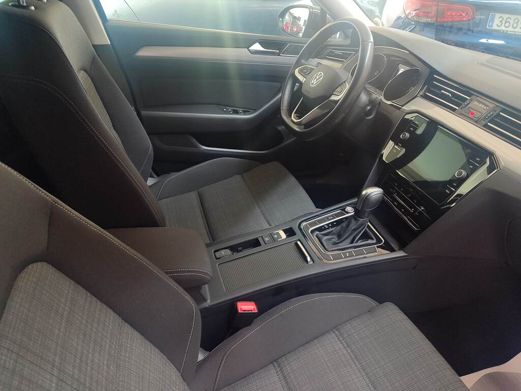 VOLKSWAGEN Passat Variant Executive 1.5 TSI DSG