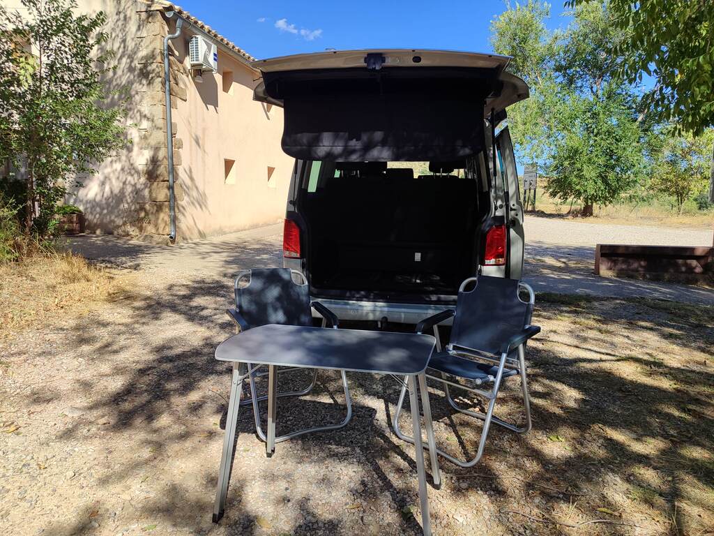 VOLKSWAGEN California Outdoor Beach Tour TDI