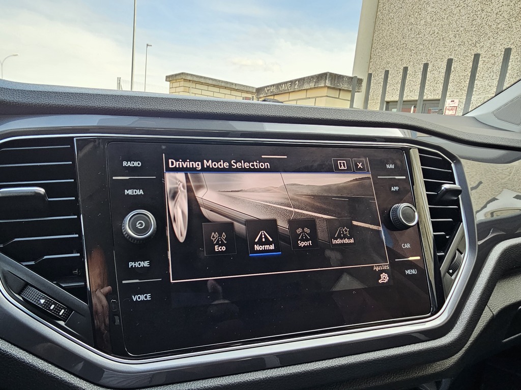 VOLKSWAGEN T-Roc Sport 2.0 TDI 4 Motion DSG