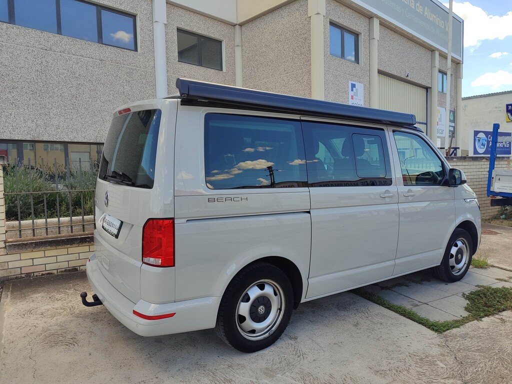VOLKSWAGEN California Outdoor Beach Tour TDI