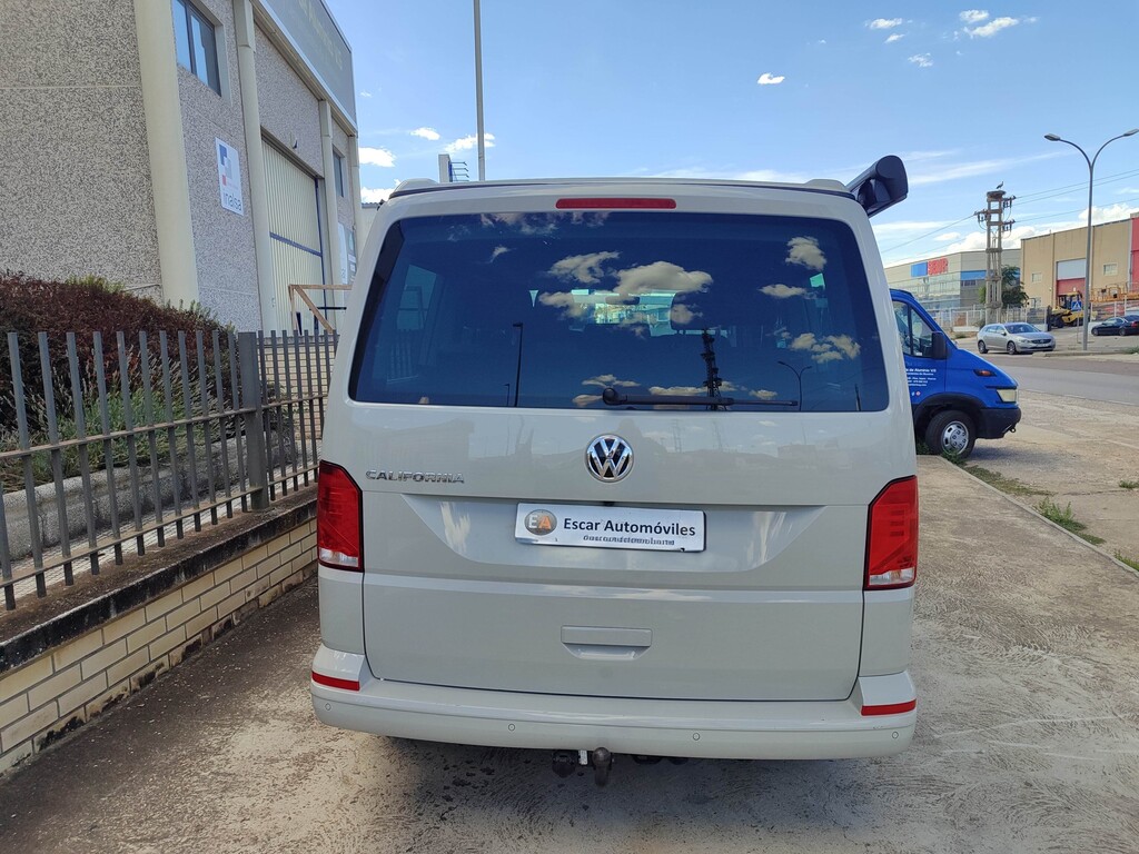 VOLKSWAGEN California Outdoor Beach Tour TDI