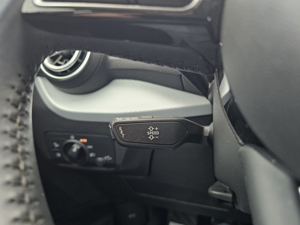 AUDI Q2 Sport 30 TDI