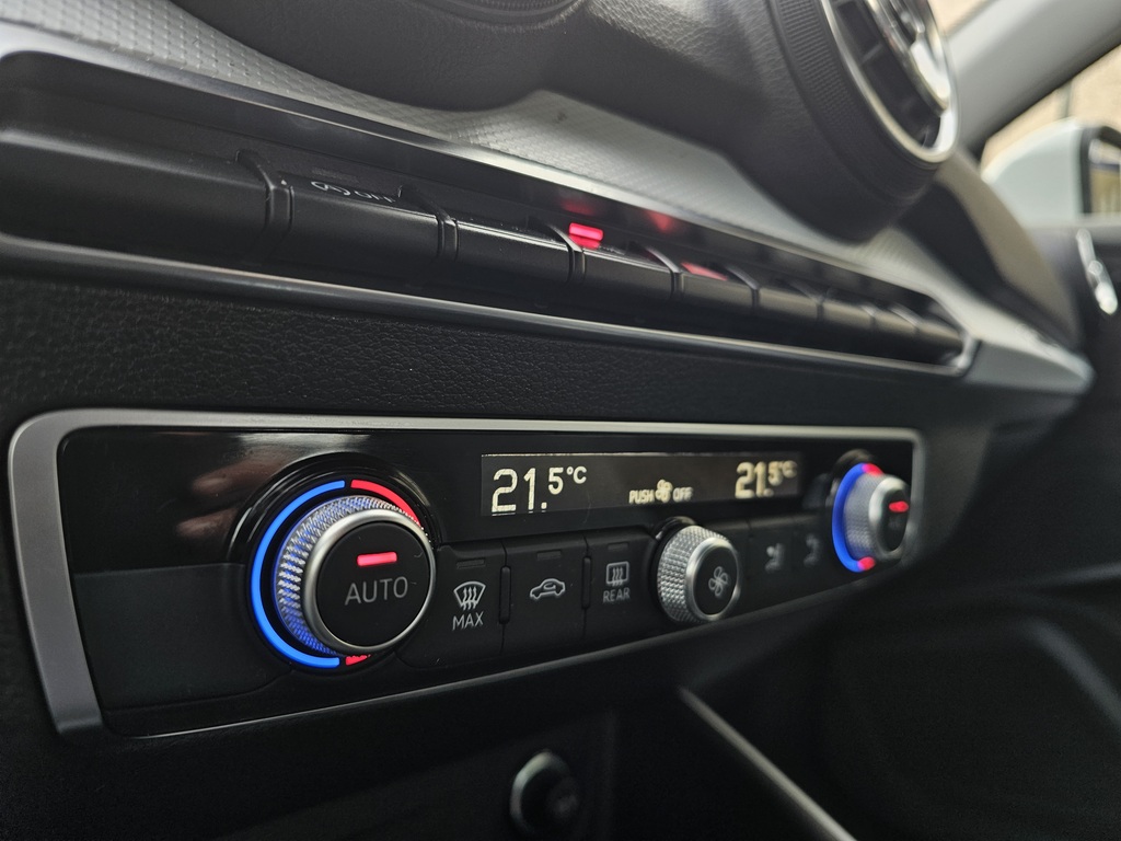 AUDI Q2 Sport 30 TDI